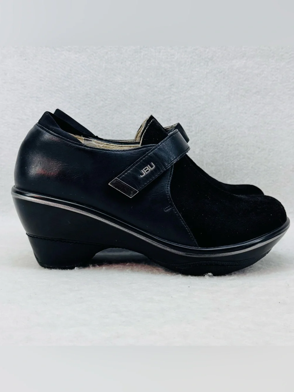EUC JBU Jambu Sedona Wedge Booties Black Vegan Leather and Suede size 6.5